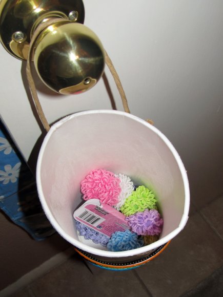 02 hair stuff holder