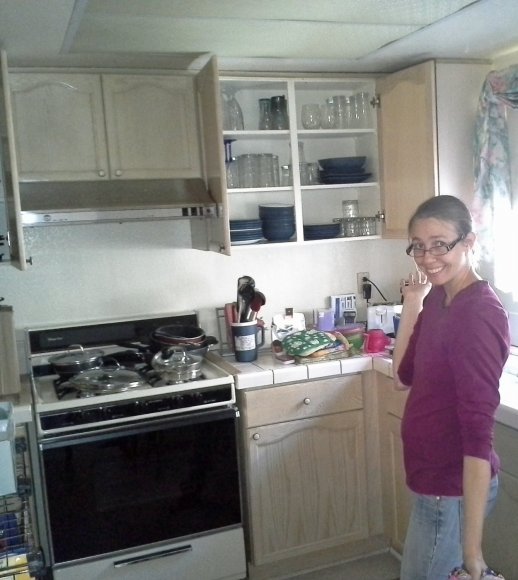 03 unpacked kitchen becca