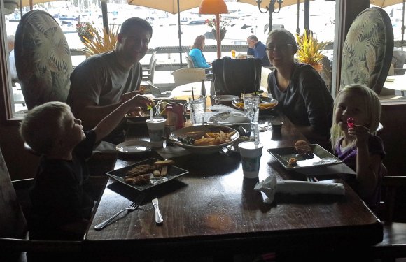 lunch benjamin nate becca hannah