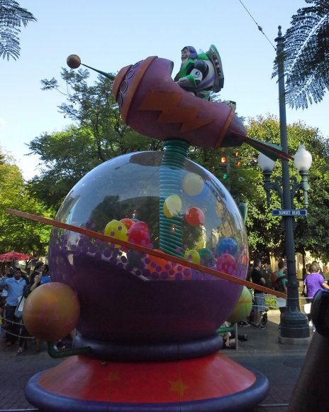 08 20 parade buzz