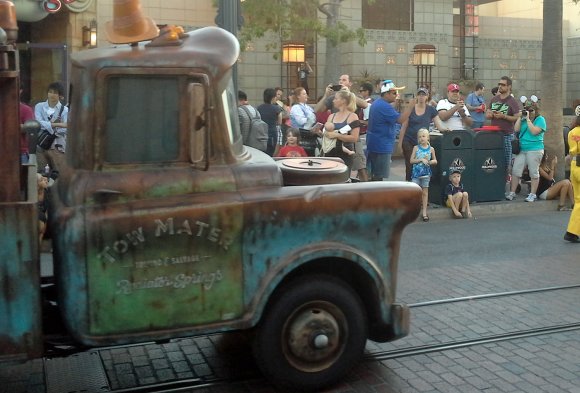 10 29 parade2