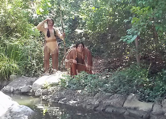 08 17 canoes indians