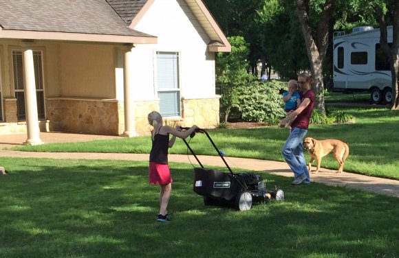 04 lawn hannah joel becca hope