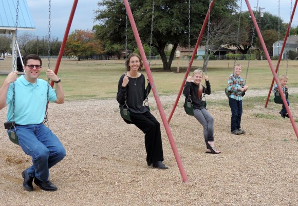 07 family swing