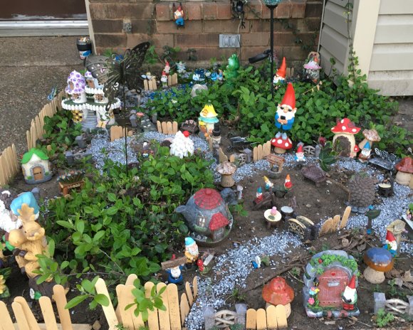 29 gnome garden