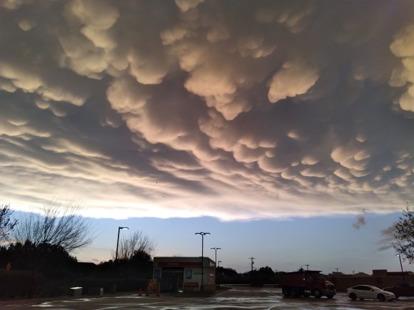 weird clouds (2)