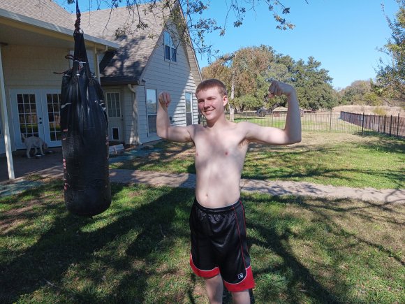 Ben_arms_2511