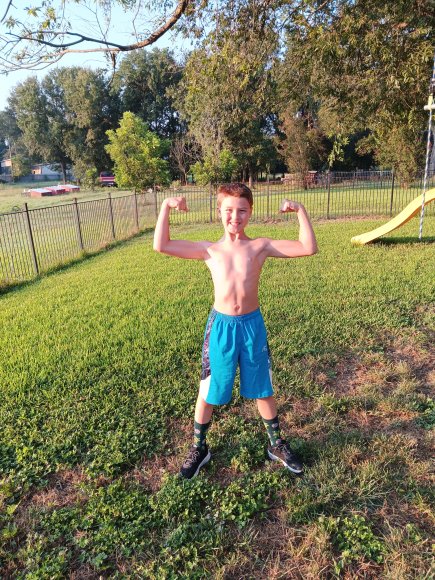 Joel_arms_2508
