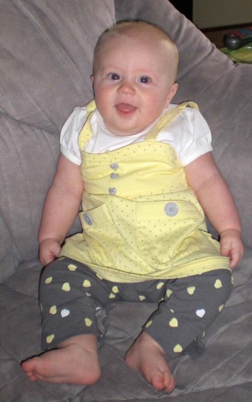 04 hannah 5 mth