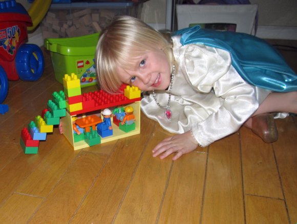 34 hannah legos