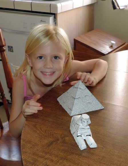 06 hannah pyramid sphinx
