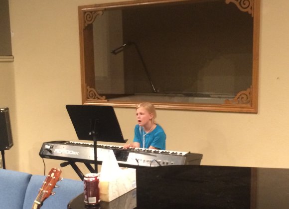 26 piano hannah