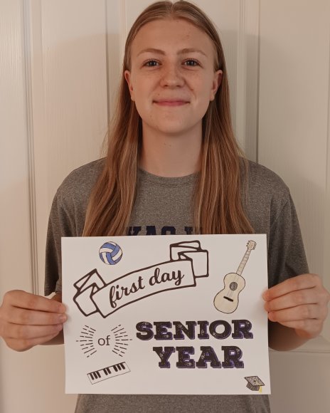 03 first day senior hannah