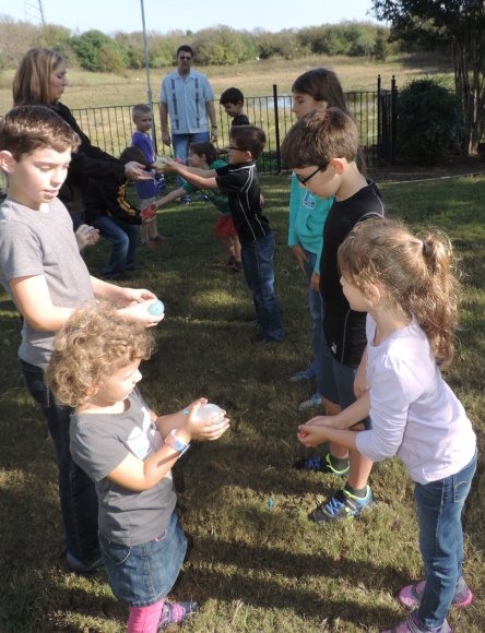 59 baloon toss