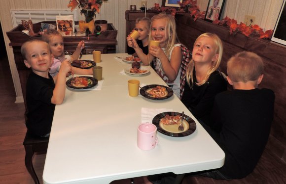 24 james lydia lilly rhiley hannah benjamin