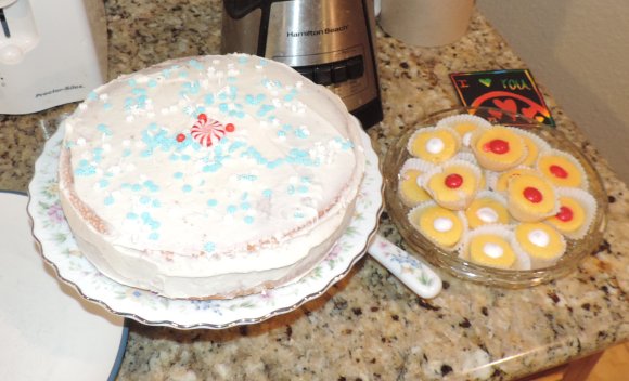44 cake