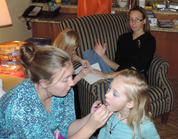 08 amy rhiley hannah becca
