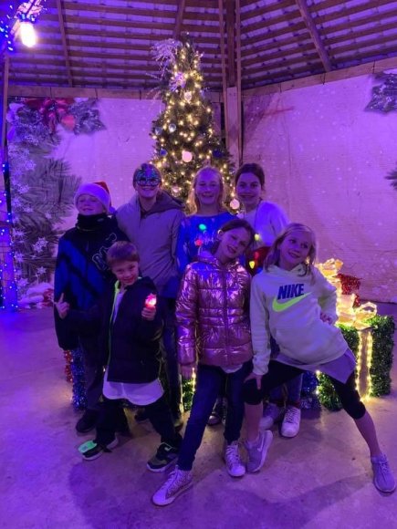 lights cousins2