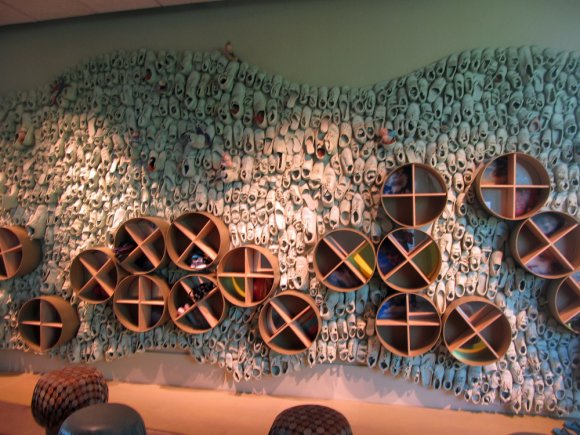 14 shoe wall