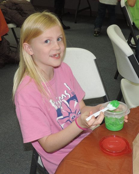 09 hannah frog eggs