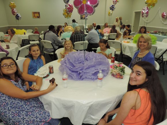 emily gianna hannah maddie robin hannah