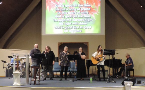 02 04 first sunday praise team