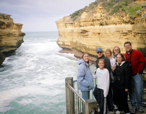 14 great ocean road thunder cave group