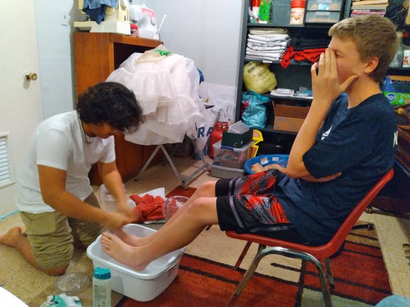 foot washing (6)